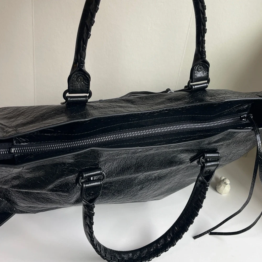 Handbag Crossbody - Picture 5 of 14